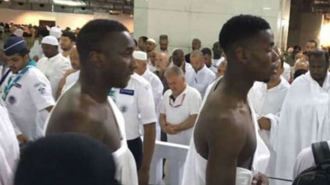 Paul Pogba tengah menjalankan ibadah umrah