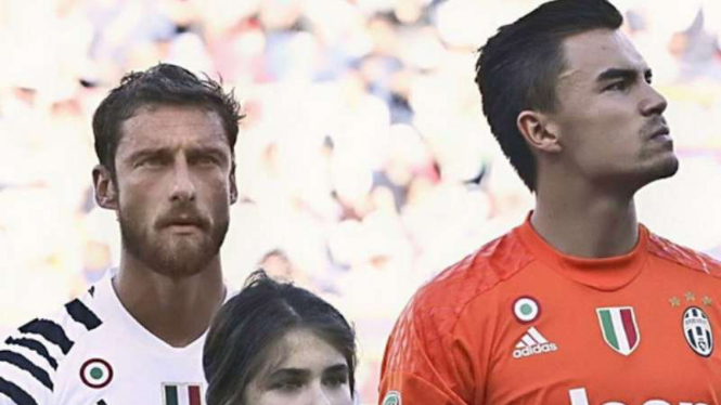 Kiper Juventus, Emilio Audero Mulyadi (kanan)