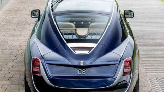Harga Mobil Ini Setara Pesawat Jet Pribadi