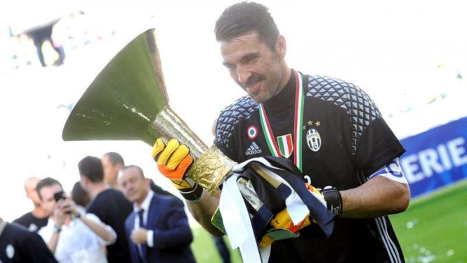 Penjaga gawang Juventus, Gianluigi Buffon