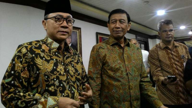 Menkopolhukam Wiranto, mendatangi Ketua MPR, Zulkifli Hasan.