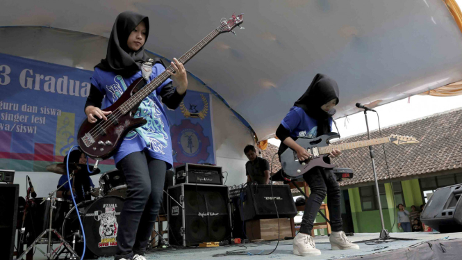 Voice of Baceprot Band Wanita Berhijab Beraliran Rock Metal