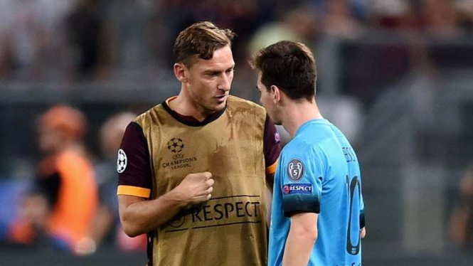 Francesco Totti (kiri) dan Lionel Messi (kanan)