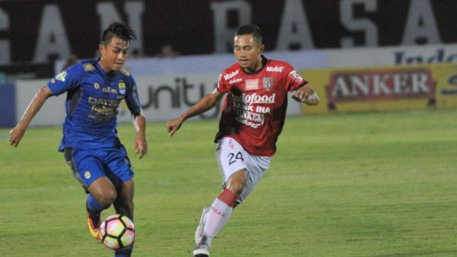 Ilustrasi duel Bali United vs Persib Bandung