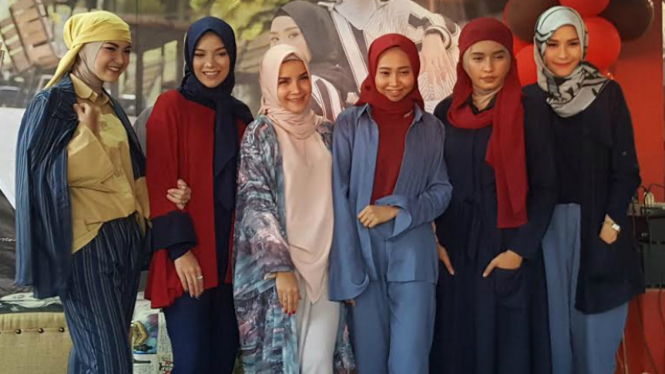 Zaskia Adya Mecca rilis koleksi Ramadan lewat brand fesyen Meccanism.