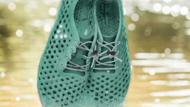 Sepatu dari alga