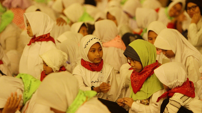 APL Gelar Buka Puasa 1200 Anak Yatim. 