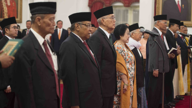 Presiden Jokowi Lantik Dewan Pengarah dan Kepala UKP-PIP