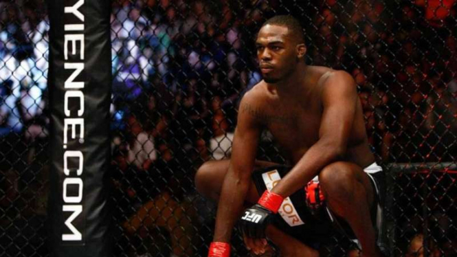 Juara kelas berat UFC, Jon Jones.