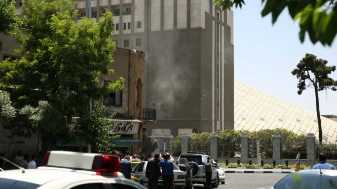 Serangan di Gedung Parlemen Iran, Rabu, 7 Juni 2017.