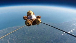 Roffa Berhasil Menembus Angkasa Hanya dengan Balon Helium