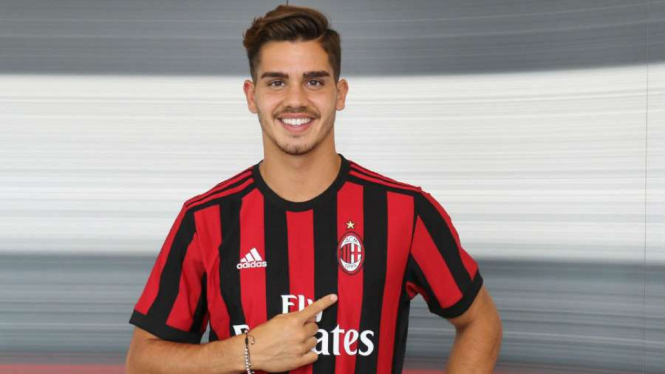 Penyerang AC Milan, Andre Silva