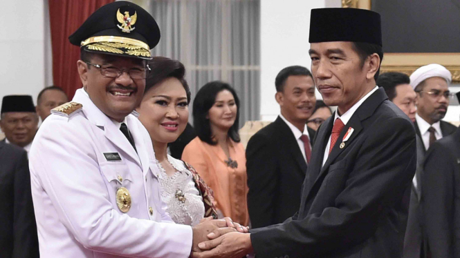 Gubernur DKI Jakarta Djarot Saiful Hidayat dan Presiden Joko Widodo