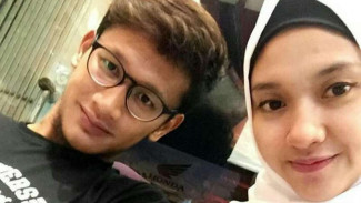 Tradisi Unik Yandi Sofyan dan Pevoli Cantik Saat Lebaran