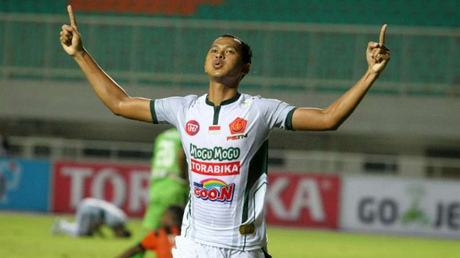 Striker PS TNI, Sansan Fauzi Husaeni 