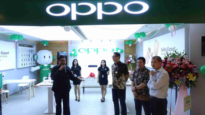 Pembukaan Oppo Store ke-170 di Mall Neo Soho