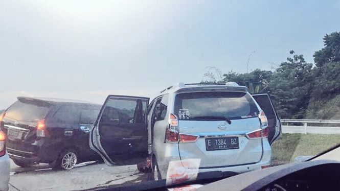 Kecelakaan di Exit Tol Palimanan.