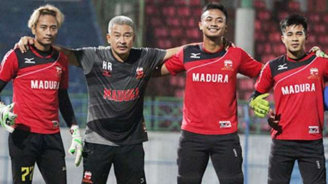 Skuat penjaga gawang Madura United FC