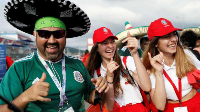 Fans Timnas Meksiko di Piala Konfederasi