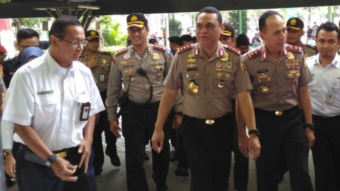 Perwira tinggi Polri, Irjen Pol M Iriawan (kedua dari kanan), diusulkan Mendagri jadi Penjabat Gubernur Jawa Barat selama Pilkada 2018.