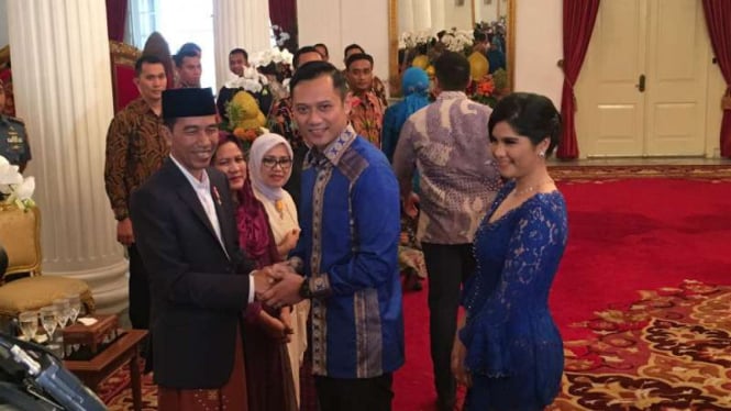Agus Harimurti Yudhoyono dan istri hadiri open house di Istana Negara