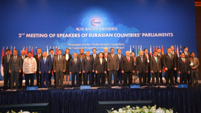 Konferensi 2nd Meeting of Speakers of Eurasian Countries' Parliaments.