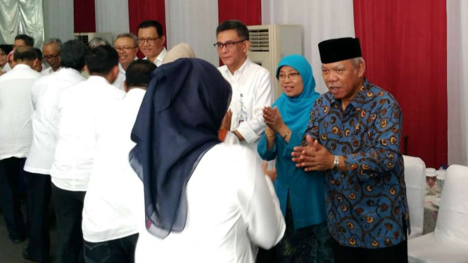 Menteri PUPR Basuki Hadimuljono saat halal bi halal di kantornya.