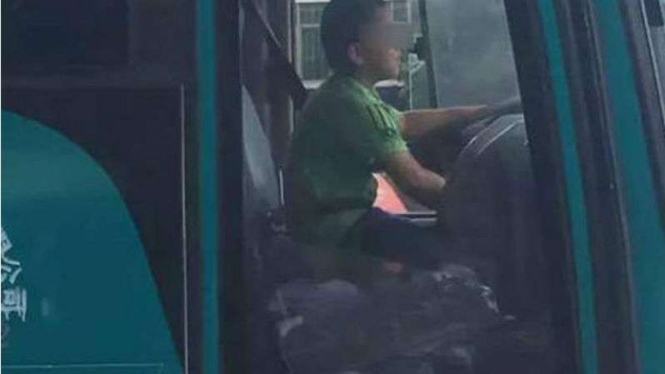 Aksi bocah 9 tahun curi dan larikan bus di China