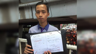 Kisah Asrofi Rela Foto di Jembatan Demi Pekerjaan Baru
