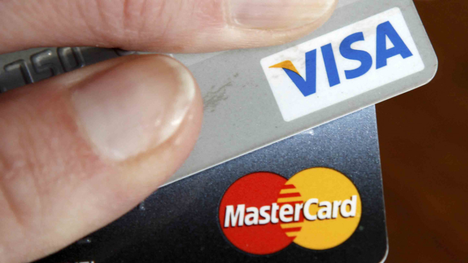 Bagi Anda pengguna kartu kredit, ada beberapa biaya yang perlu diketahui setelah menggunakannya. 