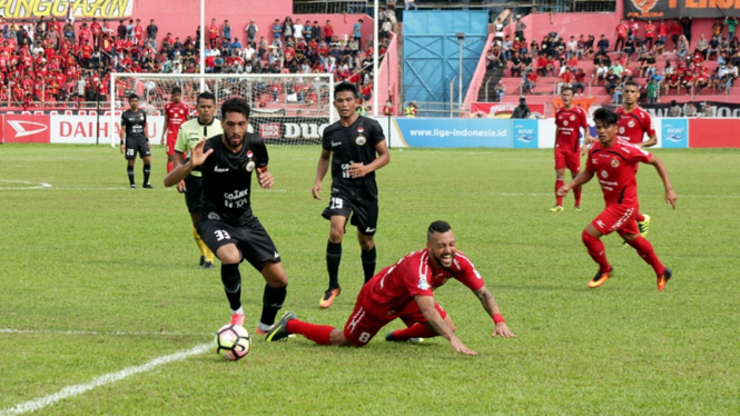 Pertandingan Semen Padang vs Persija Jakarta