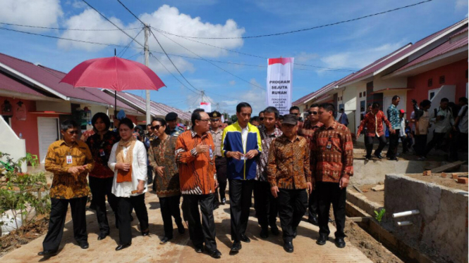Jokowi resmikan proyek rumah DP 1 persen di Kalimantan Timur.