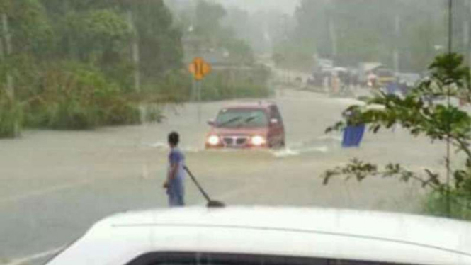 Banjir di Belitung dan Belitung Timur Jumat hingga Minggu, 16 Juli 2017.