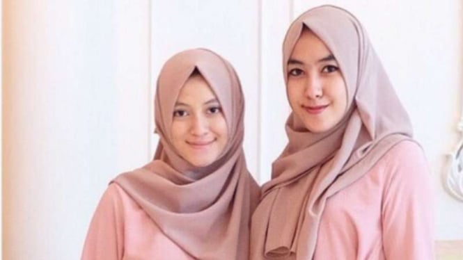 Atina Maulina dan Intan Fauzia Kusuma 