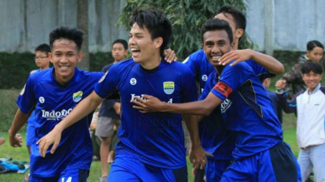 Begini Penampakan Jersey Home Persib Bandung yang Akan Dipakai