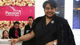 Tips Busana dari Ivan Gunawan untuk Si Tubuh Besar