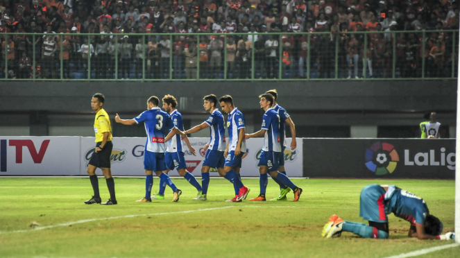 Persija melawan espanyol