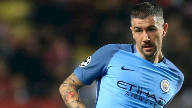 Pemain belakang Manchester City, Aleskandar Kolarov