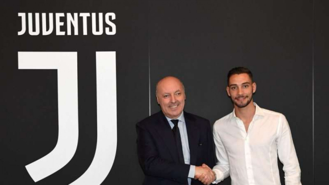 De Sciglio resmi bergabung dengan Juventus