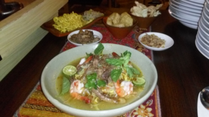 Mie Kocok ala chef Marinka di Hotel Aryaduta Bandung.