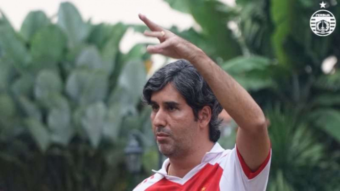 Pelatih Persija Jakarta, Stefano Cugurra.