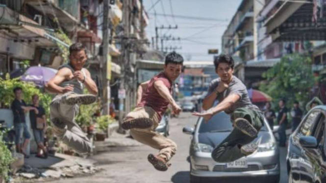 Aksi Iko Uwais di Triple Threat