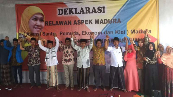 Deklarasi dukungan agar Khofifah Indar Parawansa maju di Pilkada Jawa Timur di Desa Petapan, Kecamatan Tragah, Kabupaten Bangkalan, pada Minggu, 23 Juli 2017.
