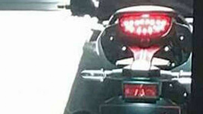 Teaser Honda CB150F.