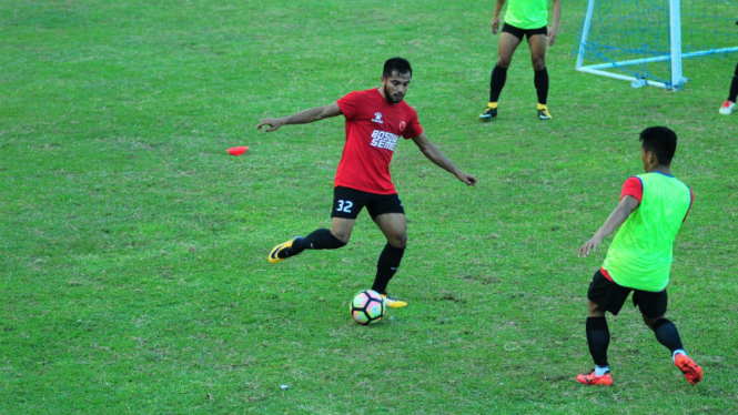 Zulham Zamrun saat berlatih bersama PSM Makassar