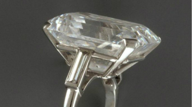 Cincin Rp13 miliar yang hilang di British Museum.