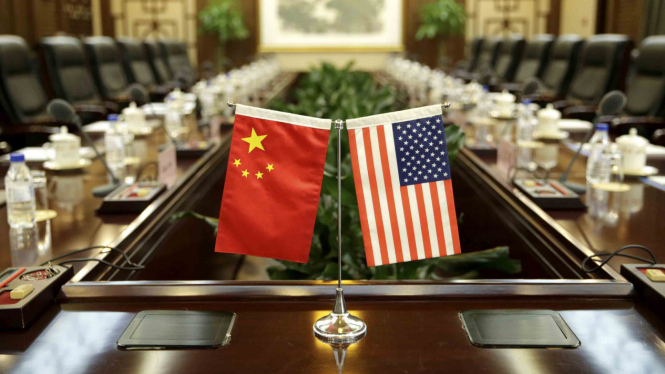 Bendera Amerika Serikat dan China