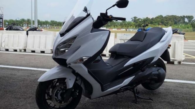 Suzuki Burgman 400 ABS