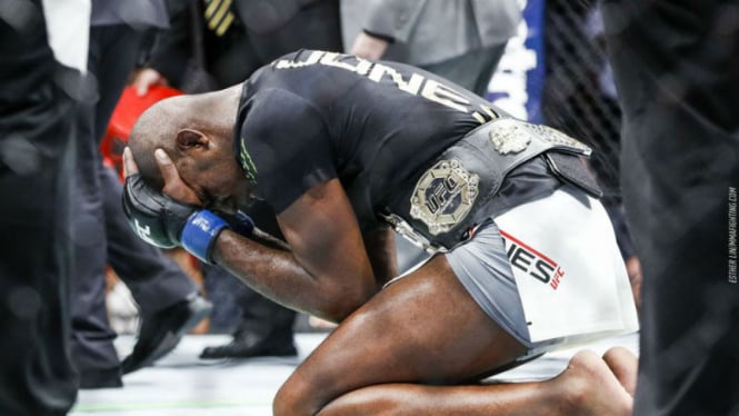 Juara kelas berat UFC, Jon Jones.