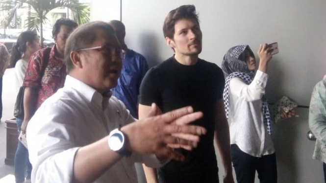 Menkominfo Rudiantara dan CEO Telegram Pavel Durov.